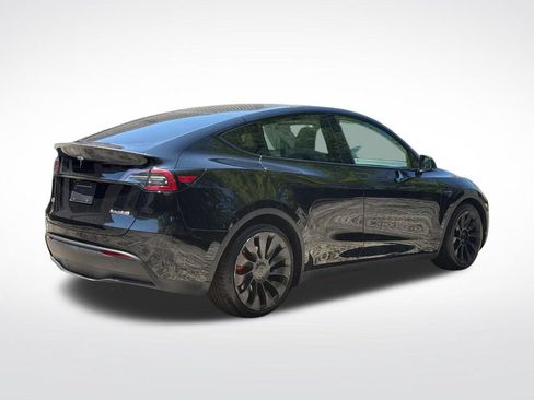 Used 2024 Tesla Model Y Performance AWD/4WD image 3