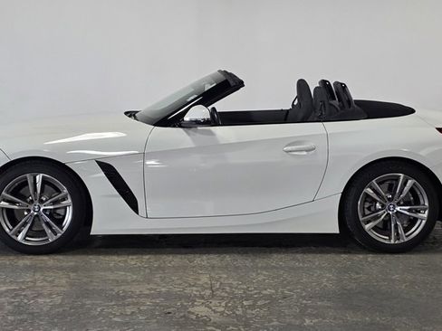 Used 2025 BMW Z4 sDrive30i image 25