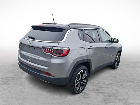 Used 2023 Jeep Compass Limited AWD/4WD image 5
