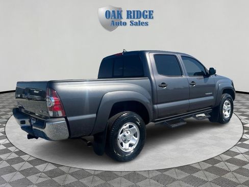 Used 2015 Toyota Tacoma 4x4 Double Cab w/ SR5 Package image 5