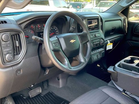 Used 2023 Chevrolet Silverado 1500 Custom AWD/4WD image 26