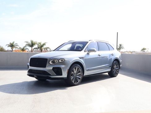 Certified 2023 Bentley Bentayga Speed AWD/4WD image 8