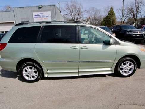 Used 2006 Toyota Sienna XLE image 7