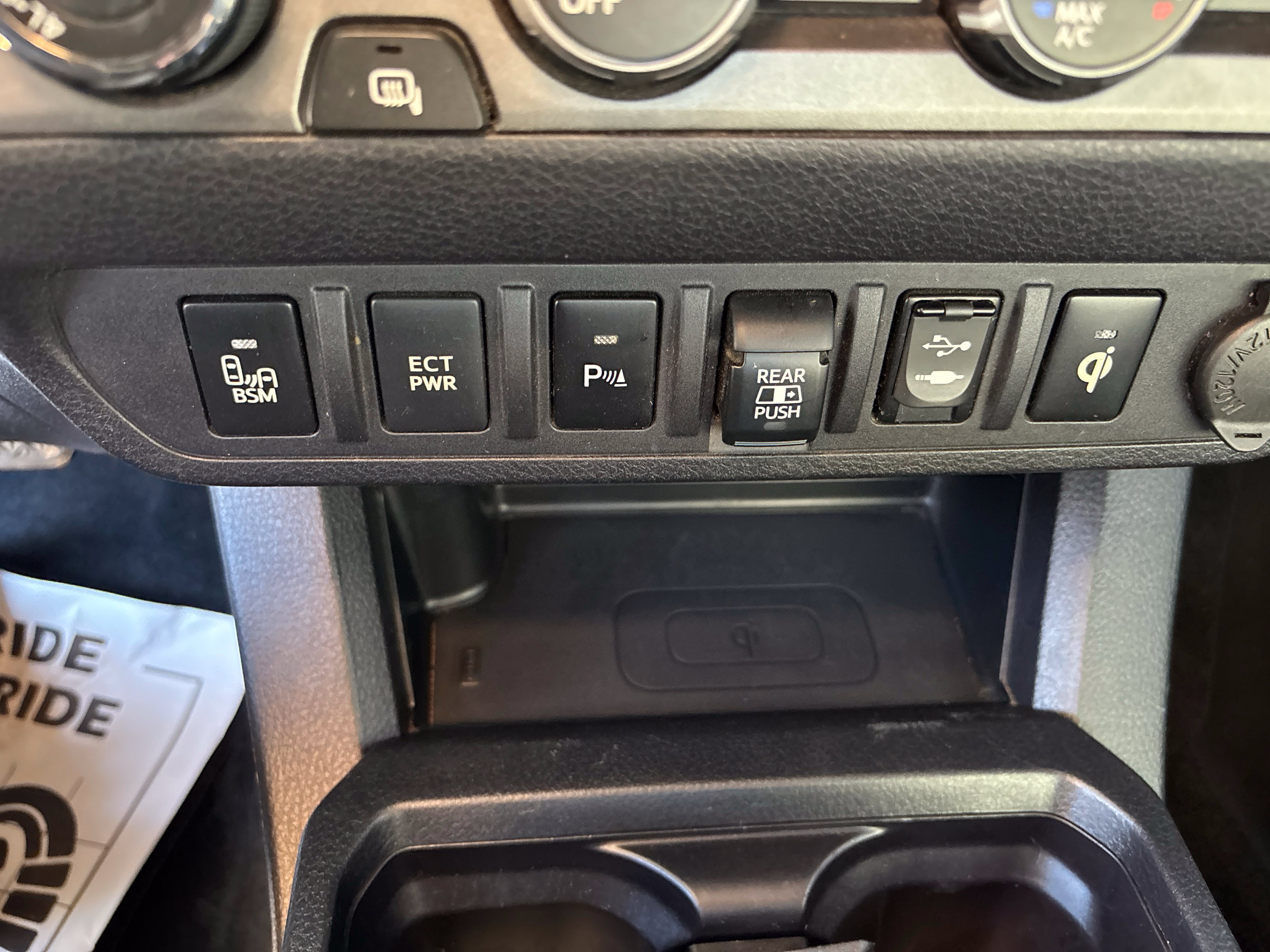 Used 2019 Toyota Tacoma TRD Off-Road w/ Technology Package AWD/4WD image 30