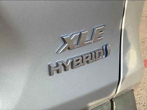Used 2024 Toyota RAV4 XLE image 11