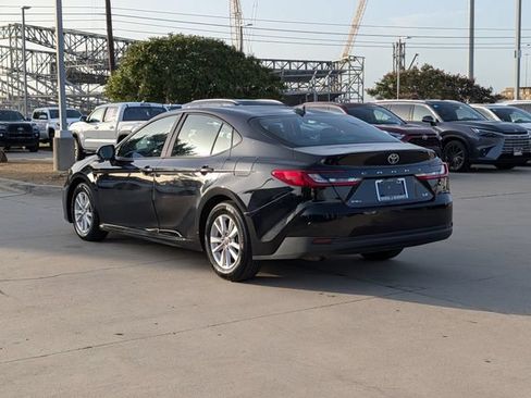 Used 2025 Toyota Camry LE FWD image 8