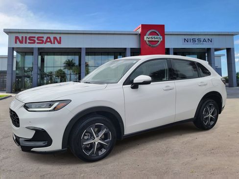 Used 2024 Honda HR-V EX-L image 8