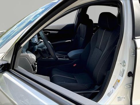 Used 2025 Honda Accord Sport image 17