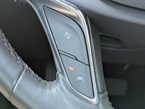 Used 2023 Cadillac XT5 Luxury FWD image 23