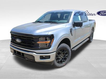 New 2025 Ford F150 XLT w/ Equipment Group 302A MID