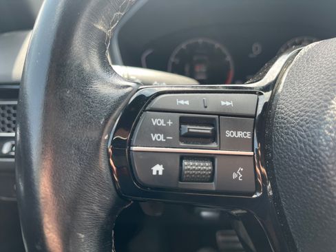 Used 2023 Honda Civic Sport image 19