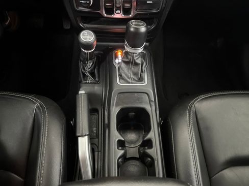 Used 2021 Jeep Wrangler Unlimited Sahara image 70