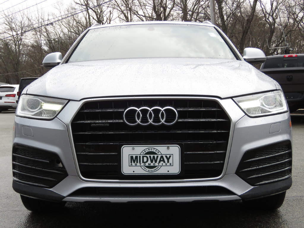 Used 2018 Audi Q3 2.0T Premium w/ Convenience Package AWD/4WD image 2