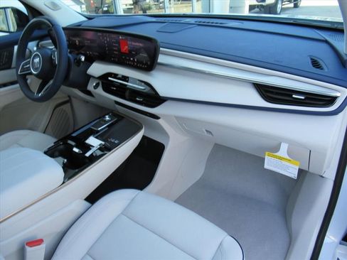 New 2026 Buick Enclave Avenir image 11