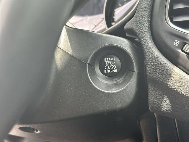 Used 2019 Jeep Compass Latitude w/ Popular Equipment Group AWD/4WD image 17