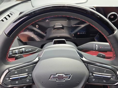 New 2026 Chevrolet Traverse RS w/ LPO, Floor Liner Package FWD image 21