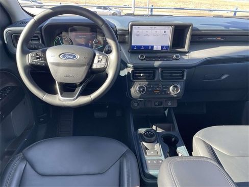 Certified 2024 Ford Maverick Lariat w/ Black Appearance Package image 4