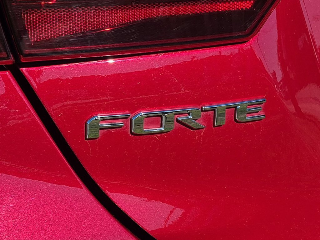 Used 2020 Kia Forte EX FWD image 30