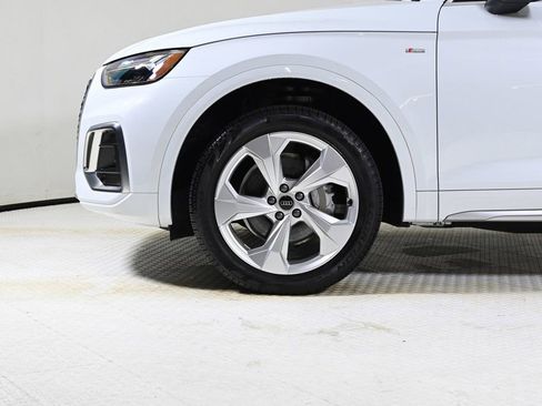 Certified 2025 Audi Q5 2.0T Premium Plus w/ Premium Plus Package image 24