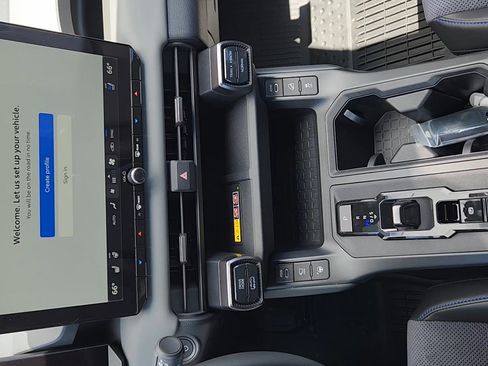 New 2026 Toyota RAV4 XSE AWD/4WD image 15