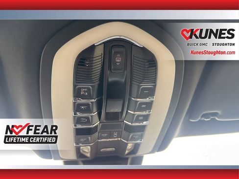 Used 2017 Porsche Macan S w/ Premium Package Plus AWD/4WD image 41