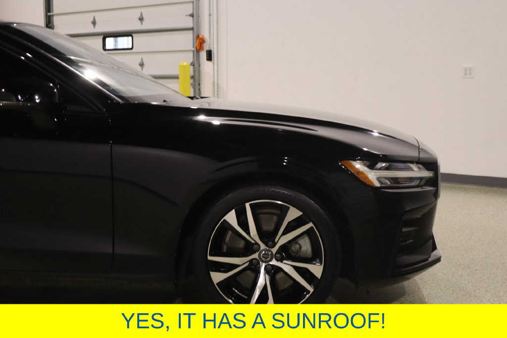 Used 2020 Volvo S60 T5 Momentum FWD image 12