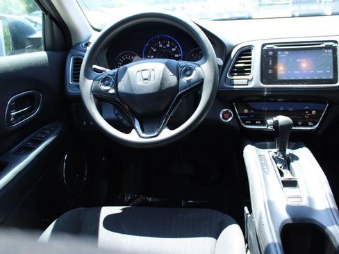 Used 2017 Honda HR-V EX image 15