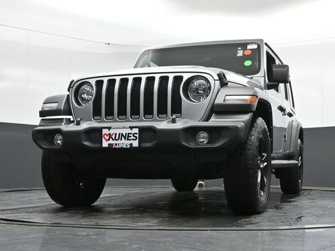 Used 2021 Jeep Wrangler Unlimited Sport AWD/4WD image 44