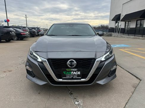 Used 2022 Nissan Altima 2.5 SV image 2