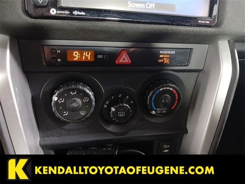 Used 2018 Toyota 86 image 14