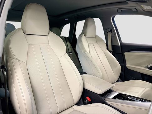 Used 2025 Audi Q5 Premium Plus w/ Premium Plus AWD/4WD image 15