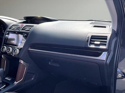 Used 2018 Subaru Forester 2.5i Touring w/ Popular Package #2 AWD/4WD image 25