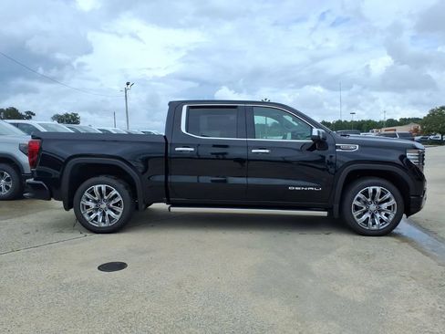 New 2026 GMC Sierra 1500 Denali AWD/4WD image 8