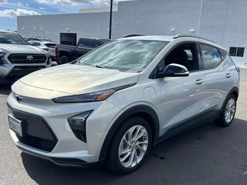 Used 2022 Chevrolet Bolt EUV LT image 1