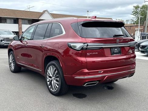 Used 2026 Buick Enclave Avenir AWD/4WD image 8