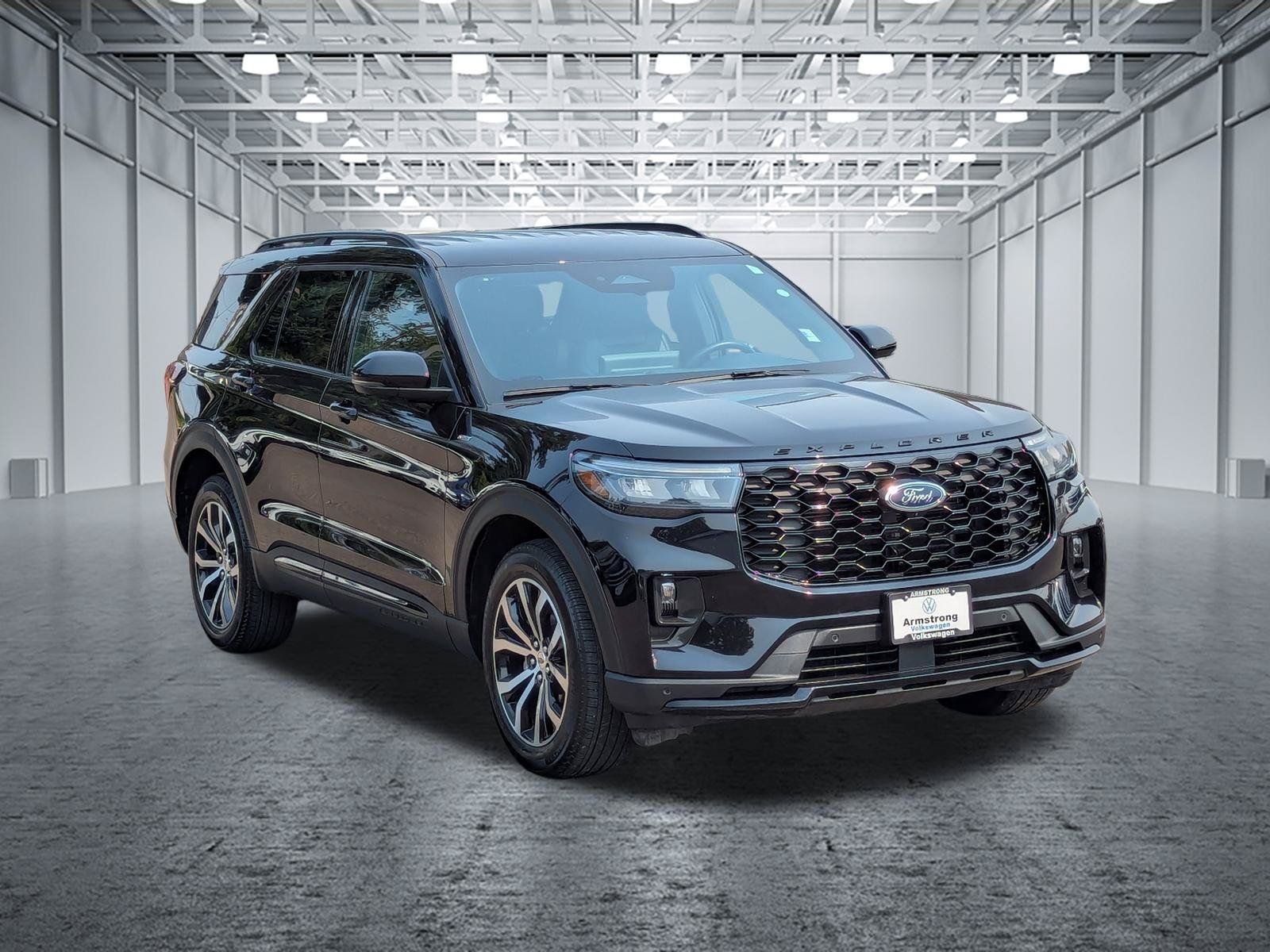 Used 2025 Ford Explorer ST-Line AWD/4WD image 7