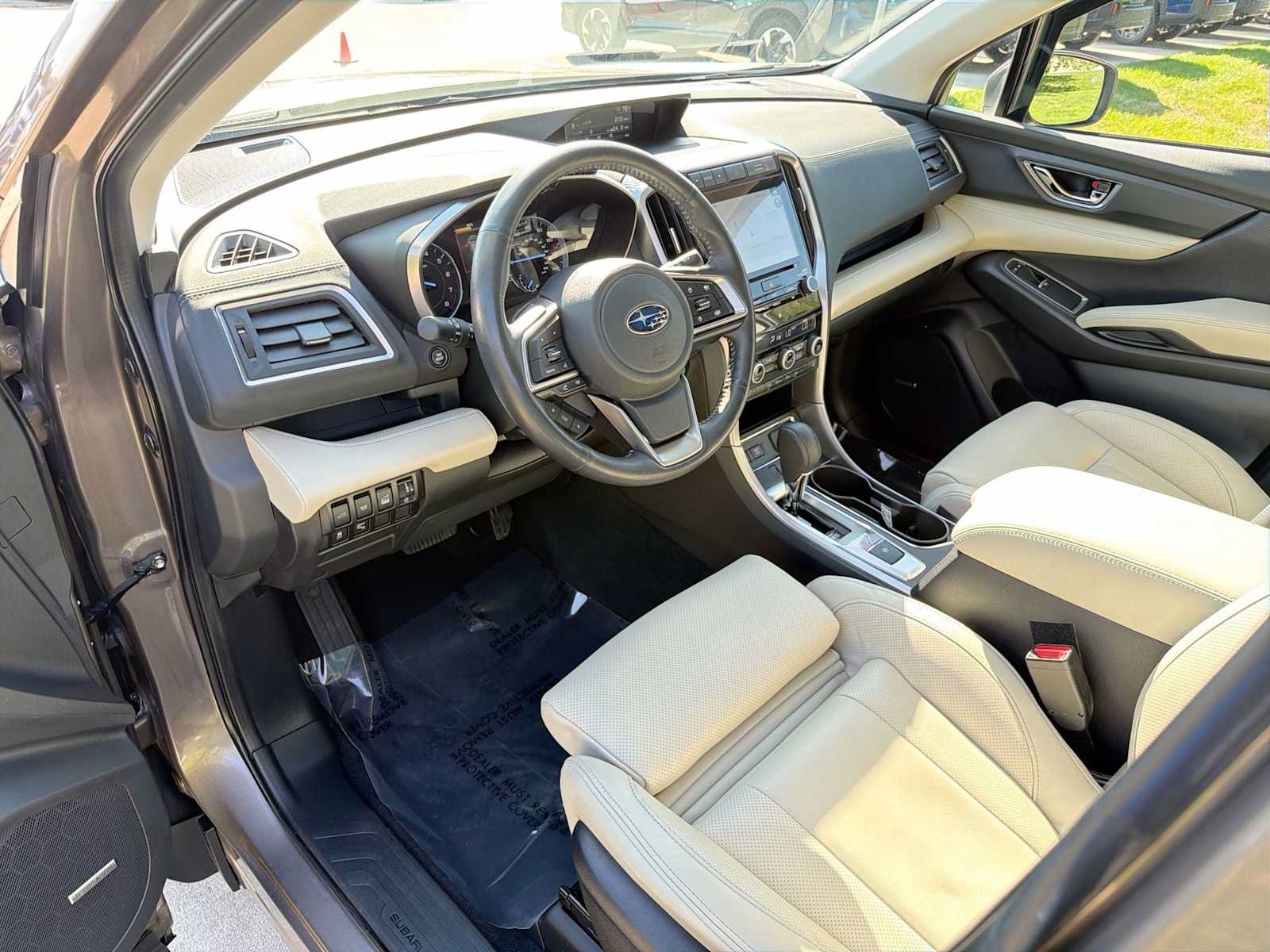 Used 2021 Subaru Ascent Limited w/ Technology Package AWD/4WD image 2