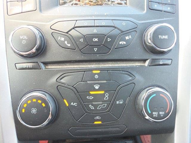 Used 2016 Ford Fusion SE w/ Equipment Group 201A FWD image 29