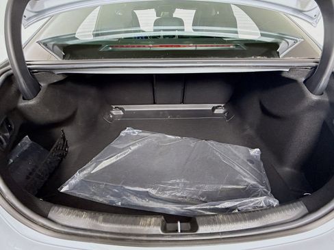 Used 2025 Mercedes-Benz C 300 4MATIC Sedan image 28