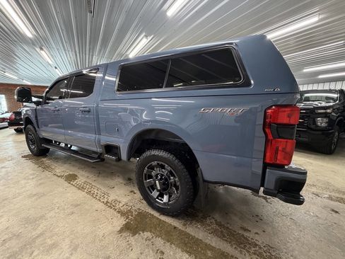 Used 2023 Ford F250 Lariat w/ Sport Appearance Package image 9