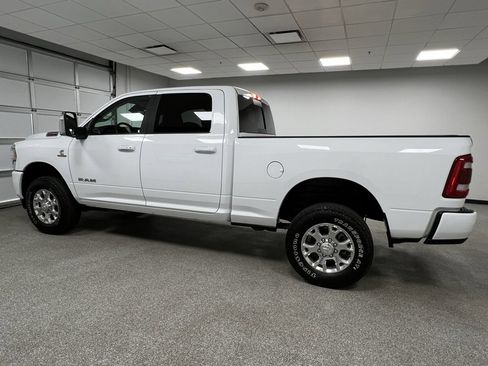 Used 2024 RAM 2500 Laramie w/ Safety Group image 8