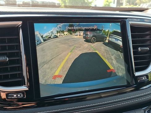 New 2026 Chrysler Pacifica Select image 16