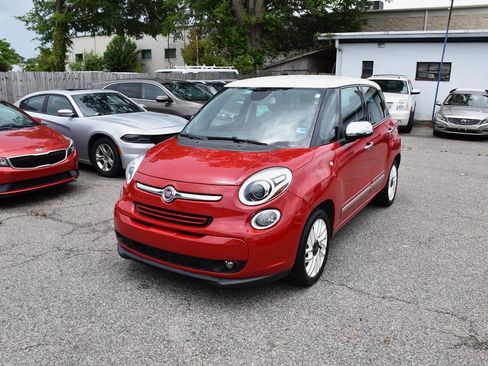 Used 2014 FIAT 500L Lounge FWD image 1