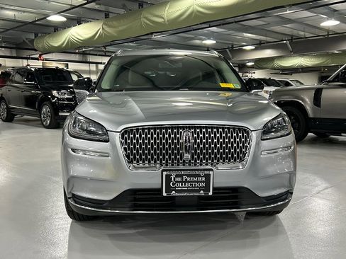 Used 2022 Lincoln Corsair AWD w/ Equipment Group 101A image 6