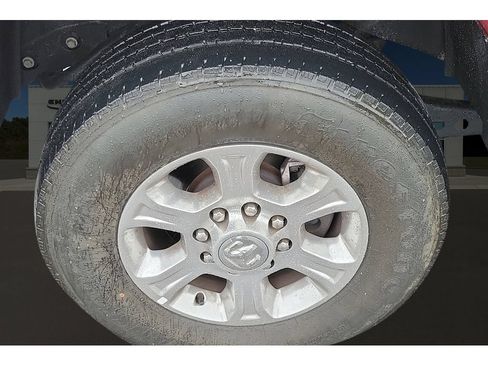 Used 2024 RAM 2500 Big Horn AWD/4WD image 10