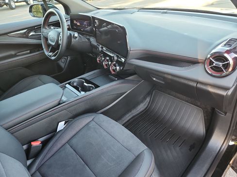 Certified 2024 Chevrolet Blazer EV RS image 86