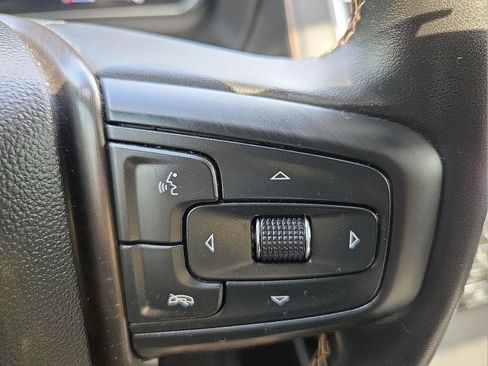 Used 2023 GMC Yukon XL AT4 w/ AT4 Premium Plus Package image 19