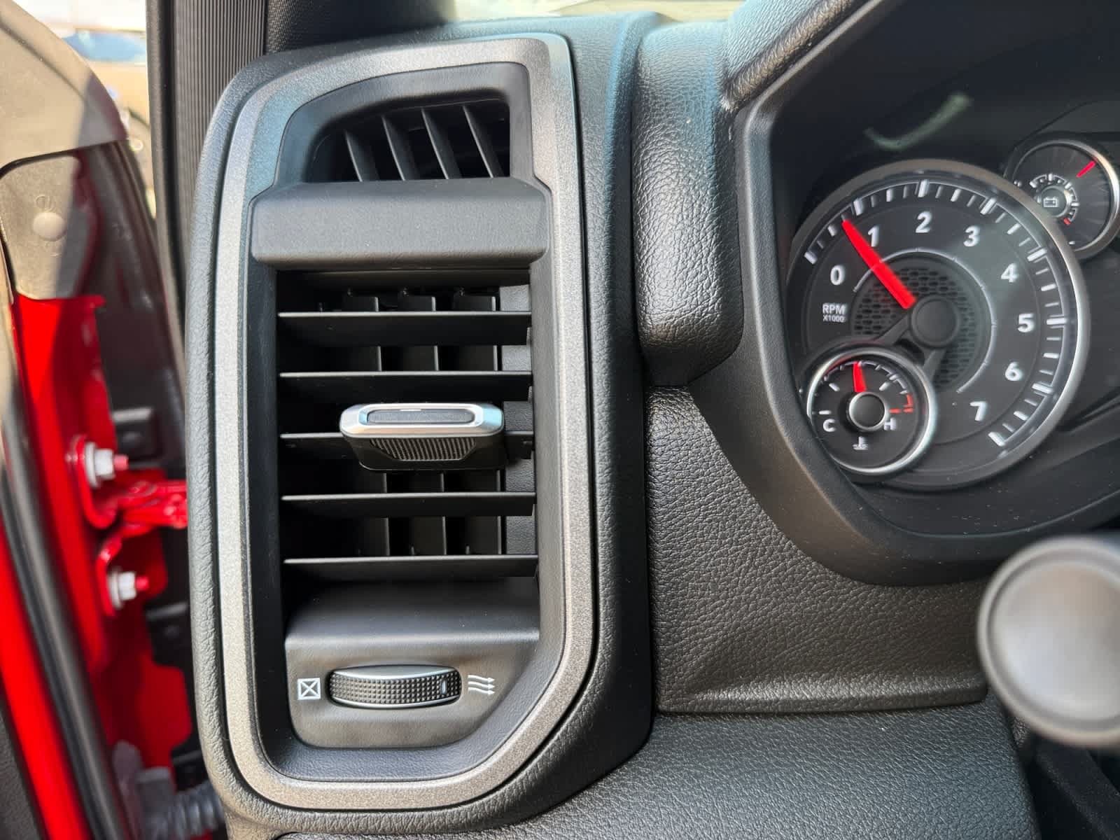 Used 2025 RAM 1500 Tradesman w/ Night Edition AWD/4WD image 23