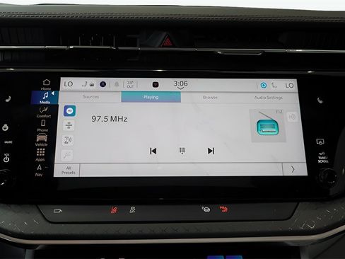 Used 2025 Jeep Wagoneer S Limited image 15