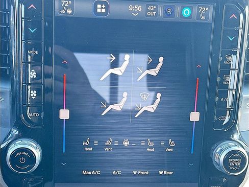 Used 2024 RAM 2500 Laramie image 24